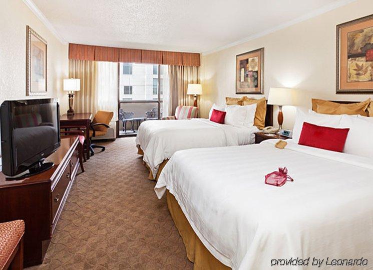 Fairfield Inn & Suites By Marriott Charlotte Uptown Exterior photo
